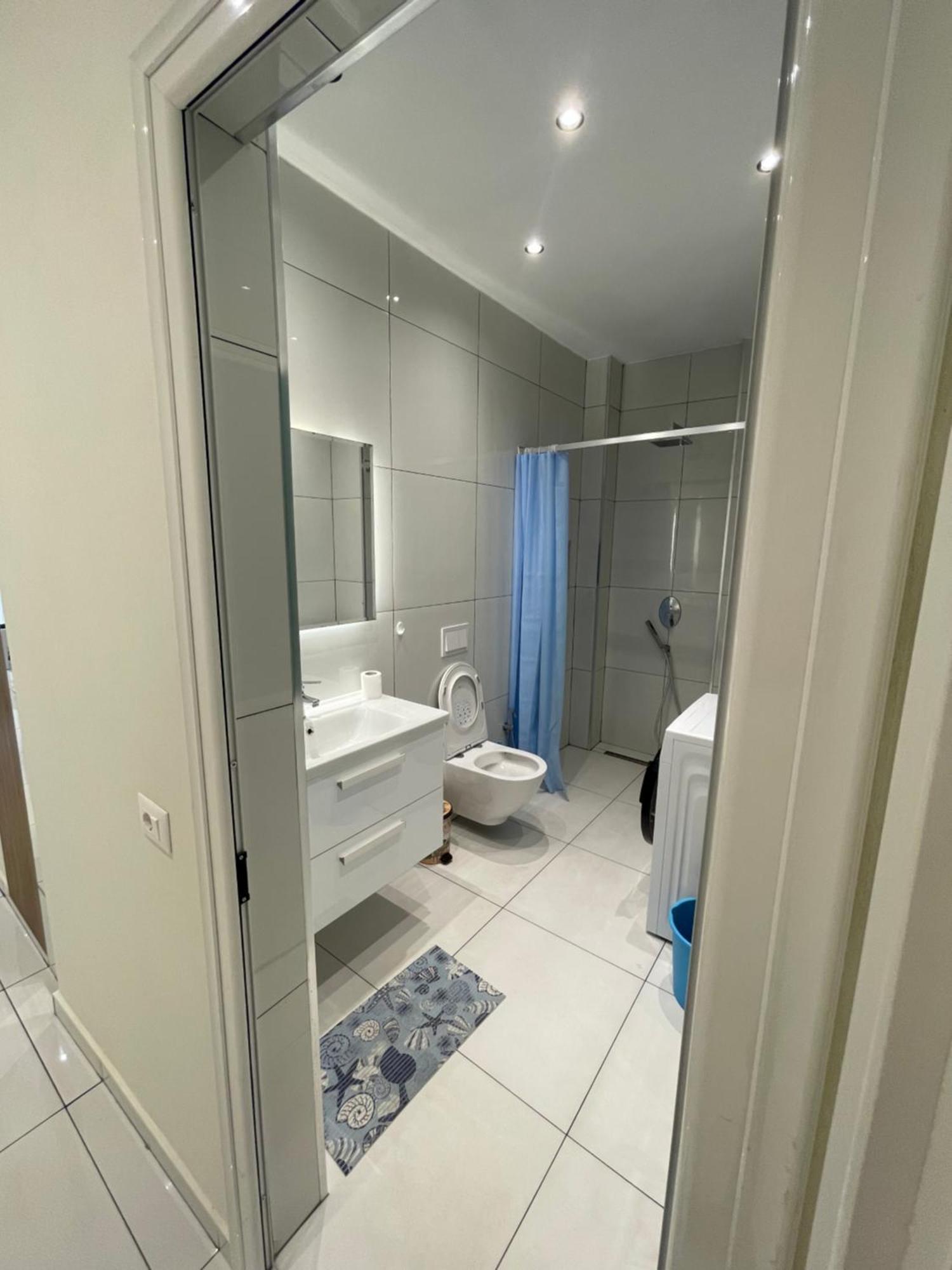 Franco Apartments Tirana Bagian luar foto