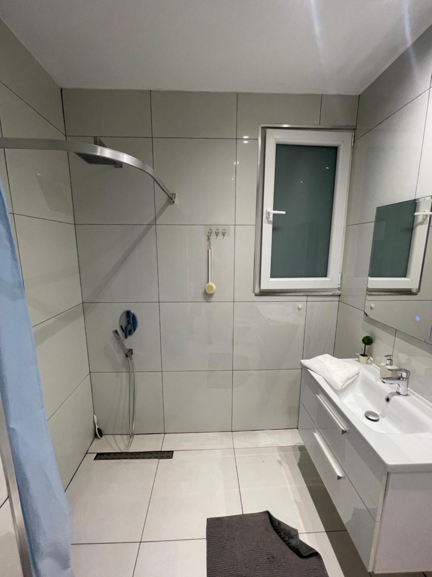 Franco Apartments Tirana Bagian luar foto