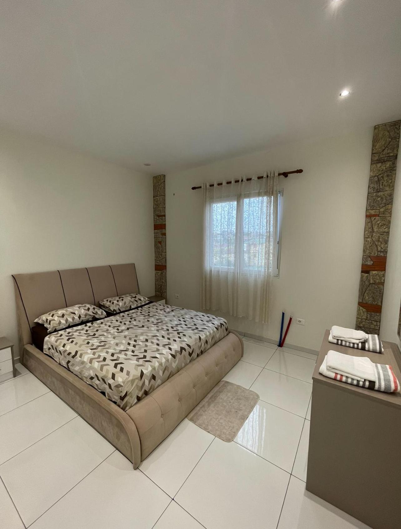 Franco Apartments Tirana Bagian luar foto