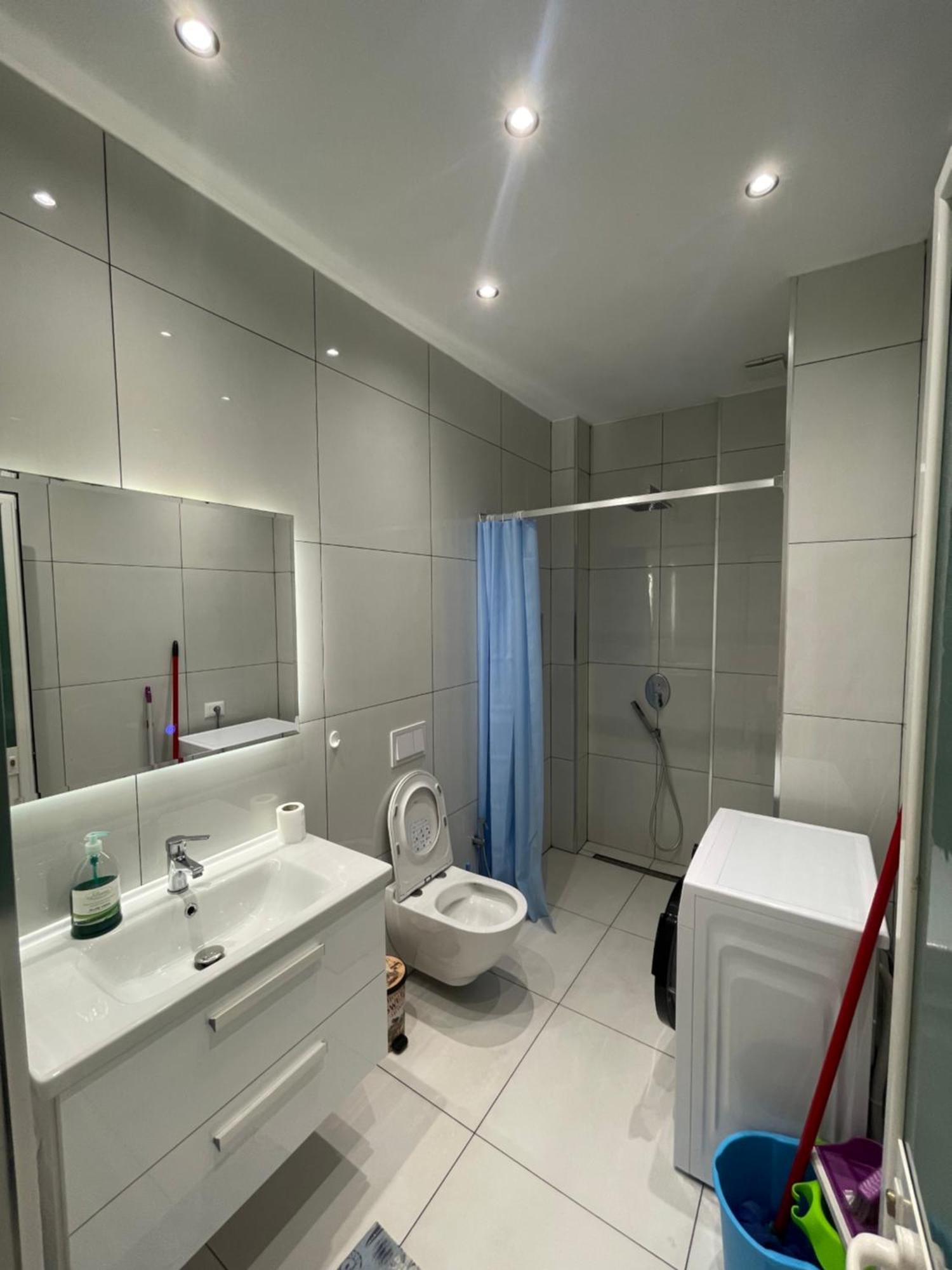 Franco Apartments Tirana Bagian luar foto